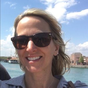 Meet your Posher, Cindy